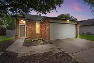 2040 Buckley Ln, Round Rock, TX 78664 - Photo 2