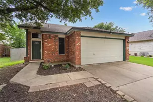 2040 Buckley Ln, Round Rock, TX 78664 - Photo 2