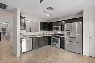 2040 Buckley Ln, Round Rock, TX 78664 - Photo 10
