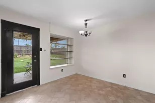 2040 Buckley Ln, Round Rock, TX 78664 - Photo 14