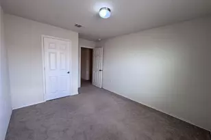 11905 Reindeer Dr, Austin, TX 78754 - Photo 12