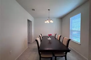 11905 Reindeer Dr, Austin, TX 78754 - Photo 2