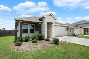 257 Fossil Dr, Kyle, TX 78640 - Photo 2