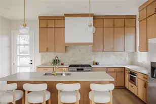 901 Redd St, Austin, TX 78745 - Photo 4