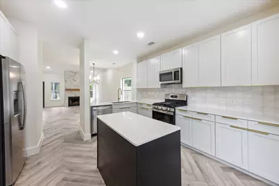 211 N Blue Ridge Parkway, Cedar Park, TX 78613 - Photo 6