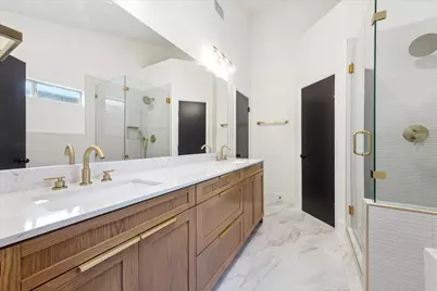 211 N Blue Ridge Parkway, Cedar Park, TX 78613 - Photo 10