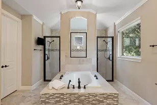 407 Bella Montagna Cir, Lakeway, TX 78734 - Photo 10