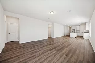 5000 Hazelnut Ln, Del Valle, TX 78617 - Photo 4