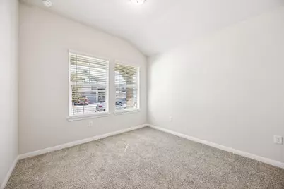 5000 Hazelnut Lane, Del Valle, TX 78617 - Photo 12