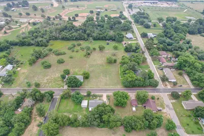 2105 Pecan Street, Bastrop, TX 78602 - Photo 4