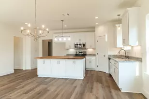 309 String Pr Wy, Smithville, TX 78957 - Photo 10