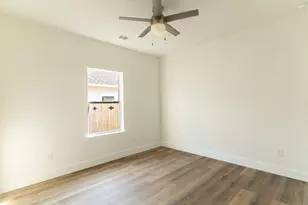 309 String Pr Wy, Smithville, TX 78957 - Photo 24