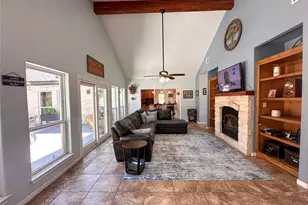 368 Woodlands Dr, Bastrop, TX 78602 - Photo 10