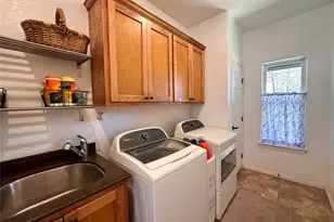 368 Woodlands Dr, Bastrop, TX 78602 - Photo 24