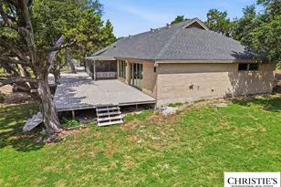 8901 Grandview Dr, Jonestown, TX 78645 - Photo 32