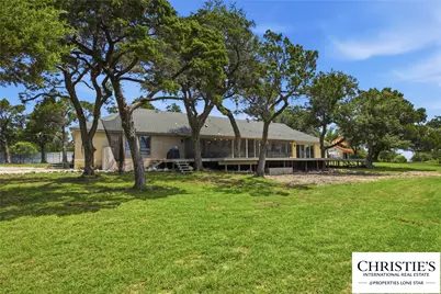 8901 Grandview Drive, Jonestown, TX 78645 - Photo 34