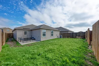 132 Maywood Lane, Jarrell, TX 76537 - Photo 22