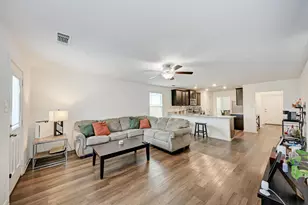 132 Maywood Ln, Jarrell, TX 76537 - Photo 12