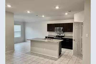 571 Taggart Trail, Jarrell, TX 76537 - Photo 4