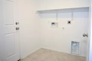 571 Taggart Trail, Jarrell, TX 76537 - Photo 14