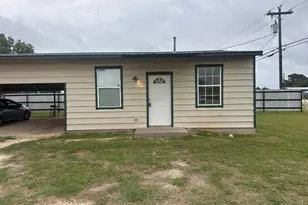 251 Zimmerman Ave, Bastrop, TX 78602 - Photo 12