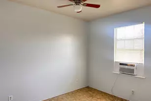 251 Zimmerman Ave, Bastrop, TX 78602 - Photo 18