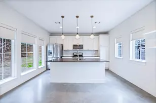 1213 Eleanor St, Austin, TX 78721 - Photo 2