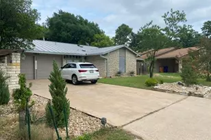 10809 Lambert Cir, Austin, TX 78758 - Photo 2