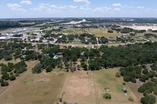 2721 Co Rd 258, Liberty Hill, TX 78642 - Photo 32