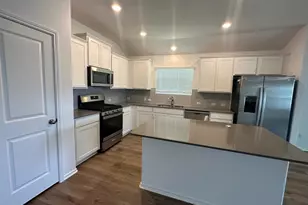 183 Otter Rd, Kyle, TX 78640 - Photo 16