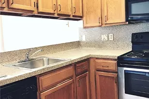 2210 Pearl St, Austin, TX 78705 - Photo 16