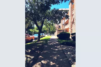 2210 Pearl Street #304, Austin, TX 78705 - Photo 2