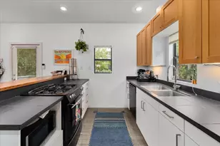 2113 Thornton Rd, Austin, TX 78704 - Photo 4