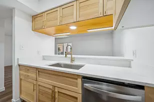 7801 Shoal Creek Blvd, Austin, TX 78757 - Photo 12