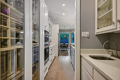 1208 Grosvener Court, Austin, TX 78746 - Photo 8