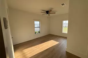 204 W Westhill Dr W, Cleburne, TX 76033 - Photo 4