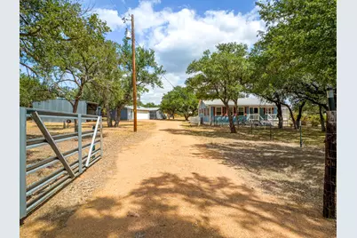 950 Hi-Line Drive, Buchanan Dam, TX 78609 - Photo 2