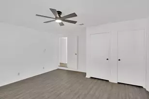 908 Tank St, Lockhart, TX 78644 - Photo 16