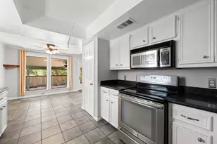 3303 Sanderling Trail, Austin, TX 78746 - Photo 14