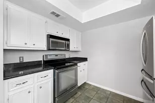 3303 Sanderling Trail, Austin, TX 78746 - Photo 12