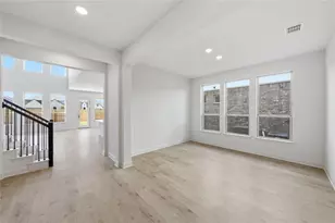 933 Sunny Ridge Dr, Leander, TX 78641 - Photo 2