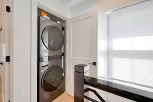 5406 Downs Dr, Austin, TX 78721 - Photo 20