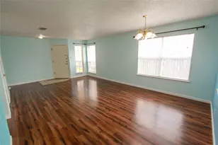 9705 Dalewood Dr, Austin, TX 78729 - Photo 6