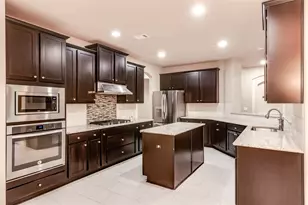 9121 Ivalenes Hope Dr, Austin, TX 78717 - Photo 12