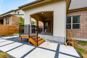 9121 Ivalenes Hope Dr, Austin, TX 78717 - Photo 36