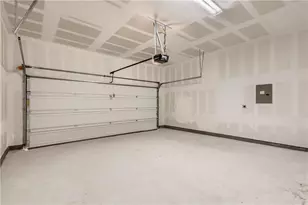 605 W South St, Leander, TX 78641 - Photo 34