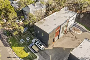 219 Lessin Ln, Austin, TX 78704 - Photo 26