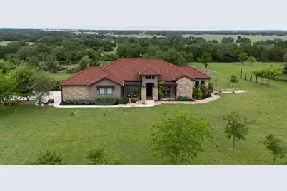 128 Strada Luca, Florence, TX 76527 - Photo 2