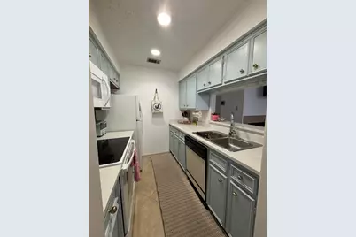 2706 Salado Street #306, Austin, TX 78705 - Photo 2