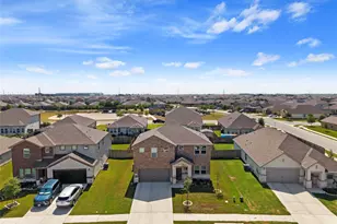 323 Windy Reed Rd, Hutto, TX 78634 - Photo 36